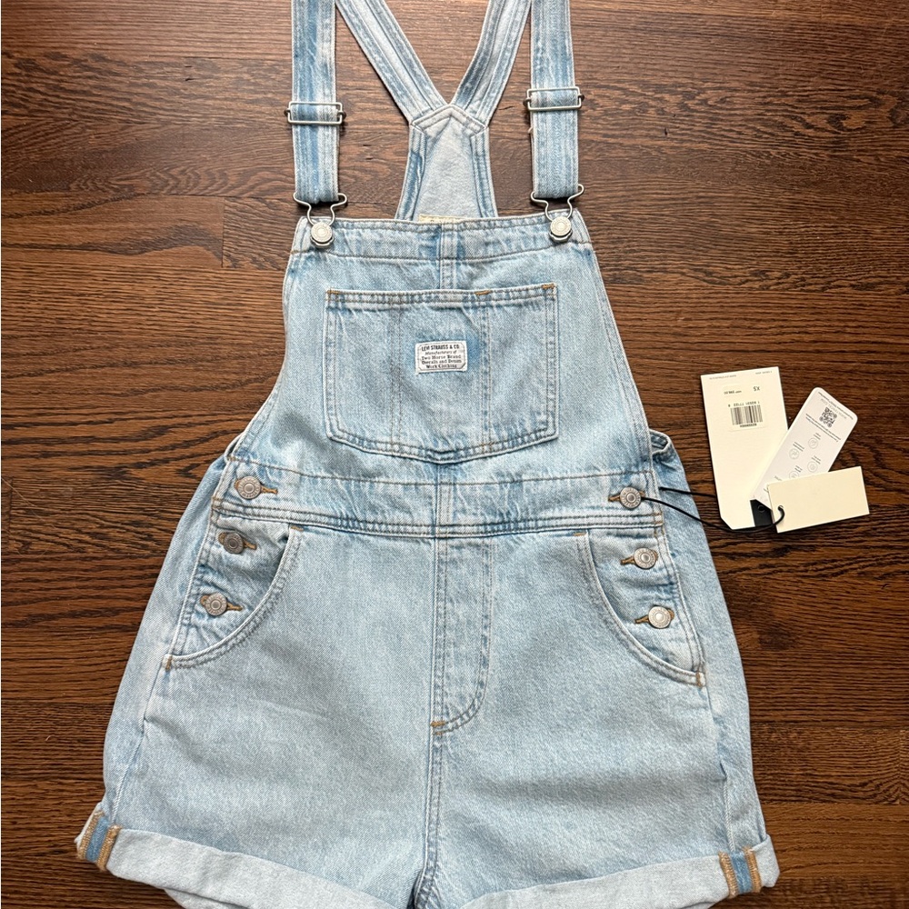 New With Tags Levi’s Short Overalls Size XS
